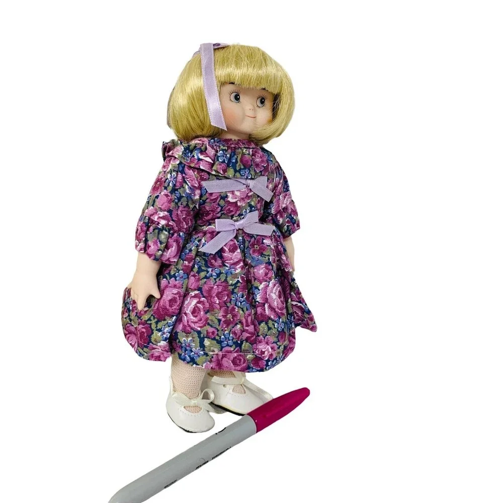 Goebel dolly dingle